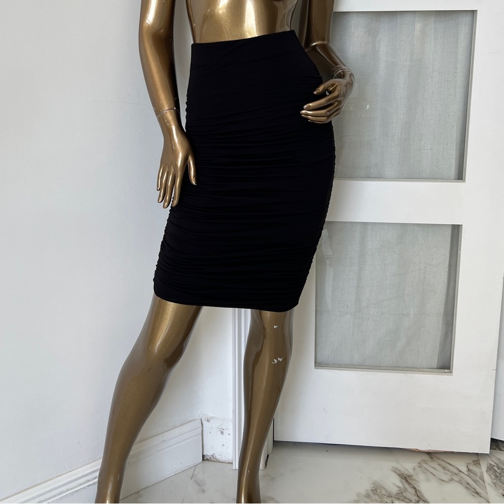 Hot Miami Styles Black Pencil Skirt